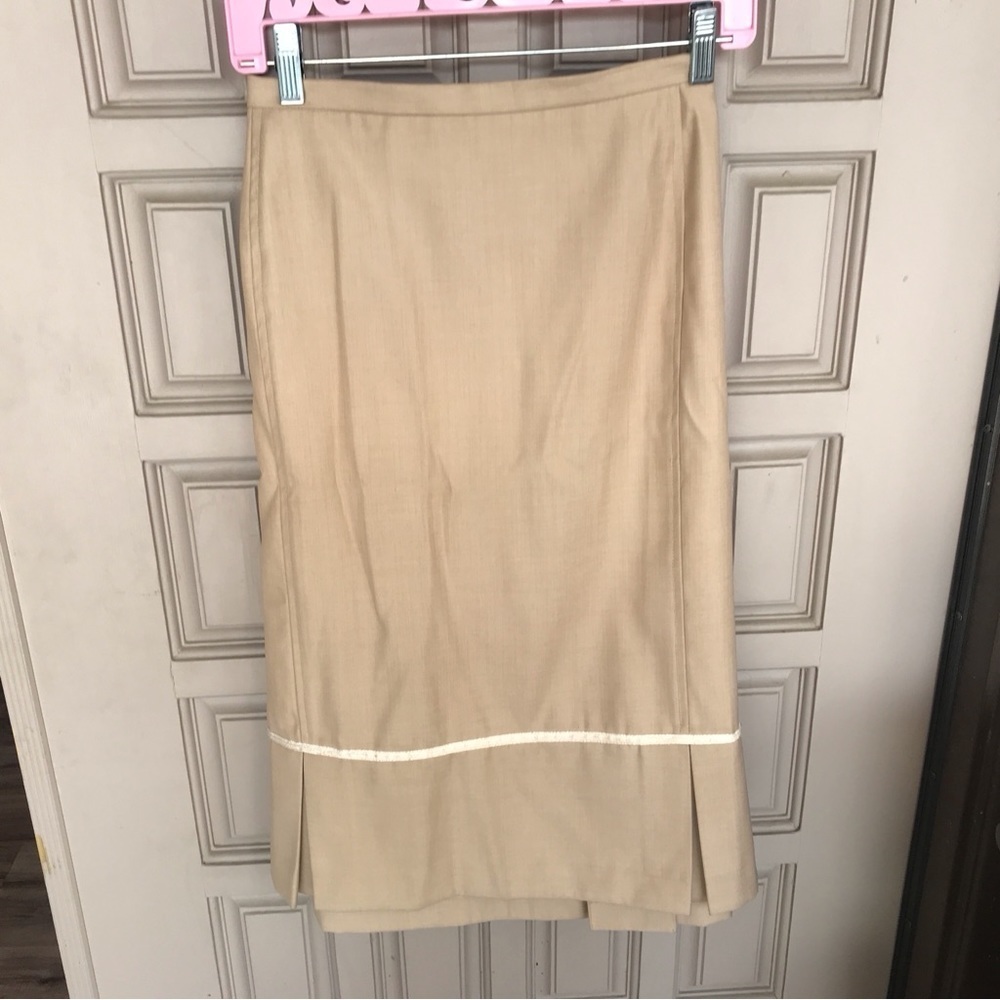 Sag harbor plus size women’s 22 skirt kickplate hem beige zip back very nice